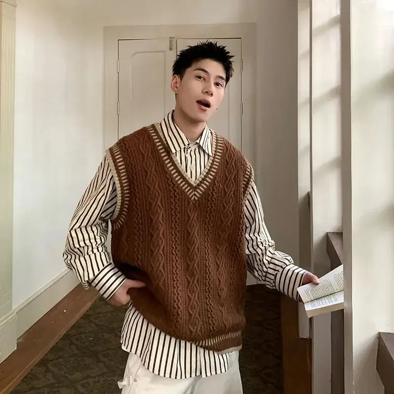 American Fashion Retro V-neck College Style Sweater Vest for Men Autumn and Winter Loose Casual Patchwork Couple Sweater Vest