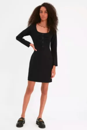 Beautiful Black Buttoned Full Sleeve Dress