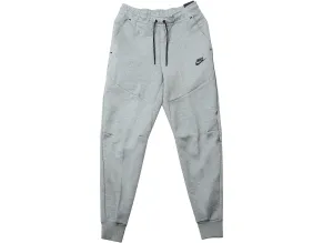 Men's Nike NSW Tech Fleece Joggers in Grey