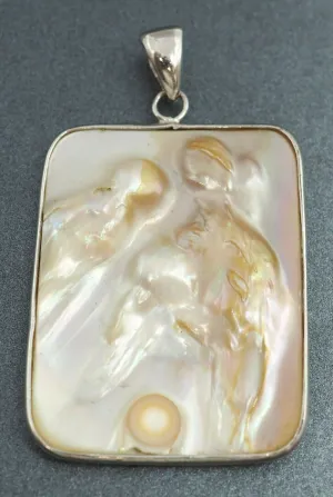 Mother of Pearl/Abalone Pendant 18ct White Gold Plated Fashion Jewellery