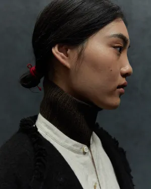 Ribbed Neck Piece